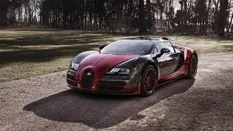 苗苗晒出为女儿缝制裙装瞬间，无名指戒指抢镜明显