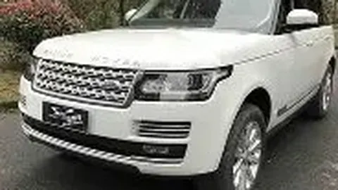 章子怡汪峰共赏演出秀恩爱，牵手漫步甜蜜满溢