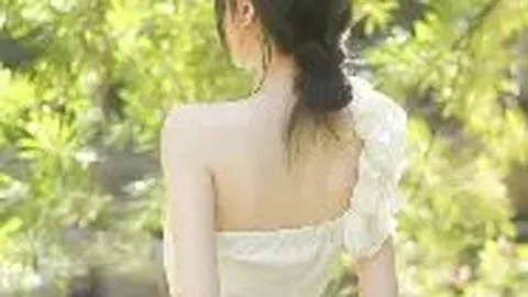 绘制足球巨星C罗与梅西的帅气肖像：跟随教程成为绘画高手